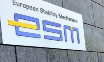 ESM για Ελλάδα: “Χαμηλά μέσα επιτόκια τα επόμενα χρόνια”