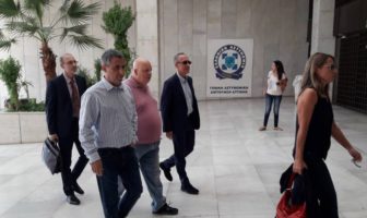 Πολιτική αντιπαράθεση για τη σύλληψη του εκδότη και στελεχών του “Φιλελεύθερου”