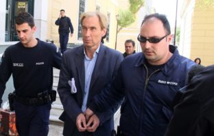 Ζαν Κλοντ Όσβαλντ: Ποιος είναι ο τραπεζίτης “κλειδί” για Siemens και εξοπλιστικά που έσπασε το “βραχιολάκι” και εξαφανίστηκε