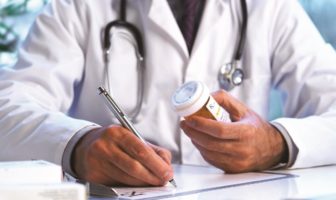 ΣτΕ: Νόμιμη η πληρωμή μέσω POS για γιατρούς, δικηγόρους και ελεύθερους επαγγελματίες