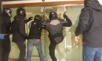 Συνελήφθη στον “Ερυθρό Σταυρό” ηγετικό στέλεχος του “Ρουβίκωνα” – Αναμένεται ανακοίνωση από την ΕΛ.ΑΣ.