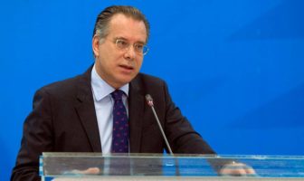 Κουμουτσάκος: Κοτζιάς – Καμμένος αλληλοεκβιάζονται και υβρίζονται με όρους χαμαιτυπείου (vid)