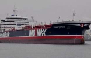 Νέος συναγερμός σε ΗΠΑ, Βρετανία: Το Ιράν κρατά 2 βρετανικά τάνκερ στο στενό του Χορμούζ