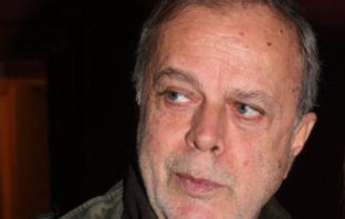 Ο ηθοποιός Χρήστος Πολίτης αποκαλύπτει πόσα χρήματα έπαιρνε στη “Λάμψη”