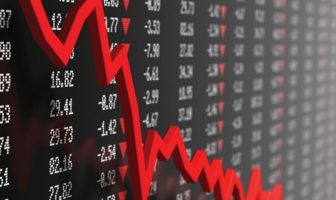Reuters: Νέο ιστορικό χαμηλό 1, 31% για το 10ετες ελληνικό ομόλογο