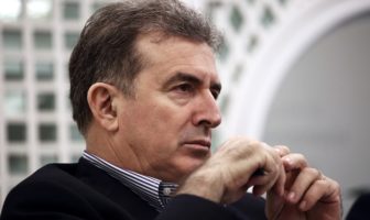 Χρυσοχοΐδης: “Όσοι έκαψαν και μαχαίρωσαν στη Σάμο δεν θα κυκλοφορήσουν στην Ελλάδα”