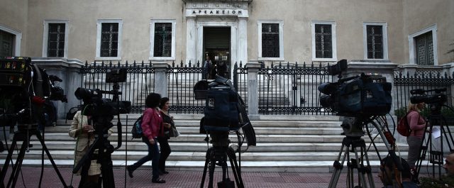 Κυβέρνηση: Ηχηρή διάψευση των περί αντισυνταγματικότητας του νόμου Παππά- Ν.Δ: Καταδικάστηκε ο “υπουργός- καναλάρχης”