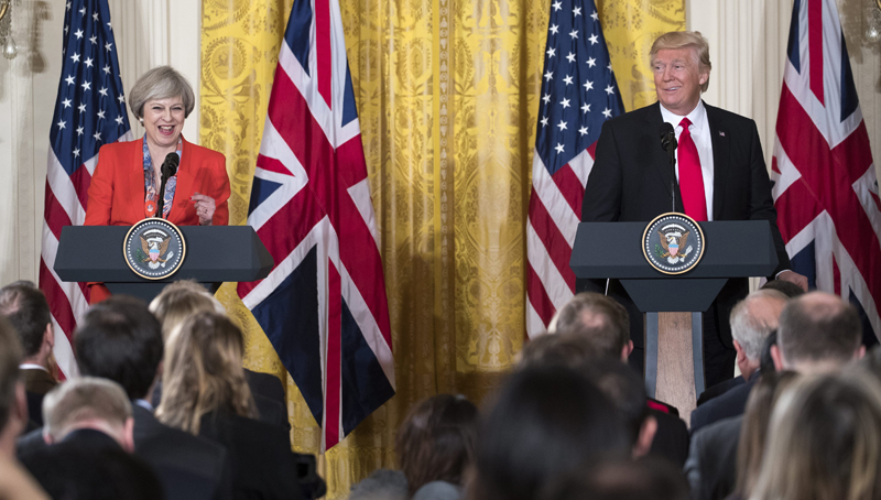 Τραμπ στη συνάντηση με Μέϊ: Υπέροχο το Brexit