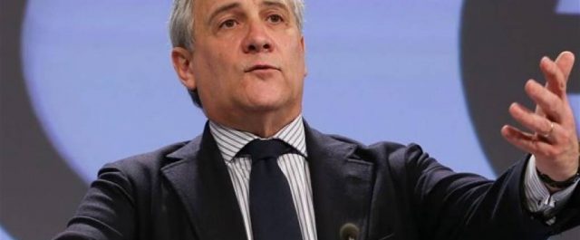 Με tweet στα ελληνικά τα “μαζεύει” ο Ταγιάνι για τον Μέγα Αλέξανδρο – Η έντονη αντίδραση της Αθήνας
