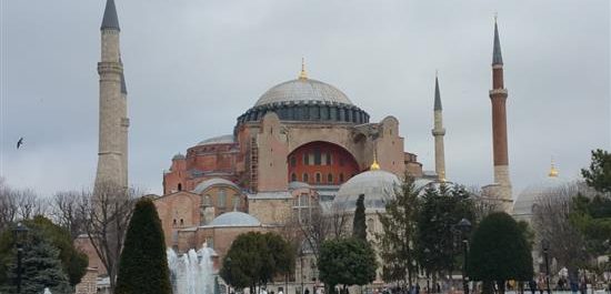 Το ISIS απειλεί να γκρεμίσει την Αγία Σοφία