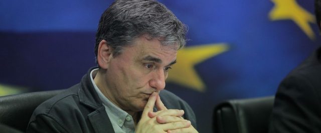 Τι φοβάται η κυβέρνηση για την αξιολόγηση- Επαφές Τσακαλώτου στο παρασκήνιο