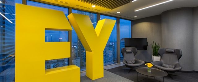Ernst & Young: Η Ελλάδα με το δεύτερο υψηλότερο ρυθμό ανάπτυξης στην Ευρωζώνη