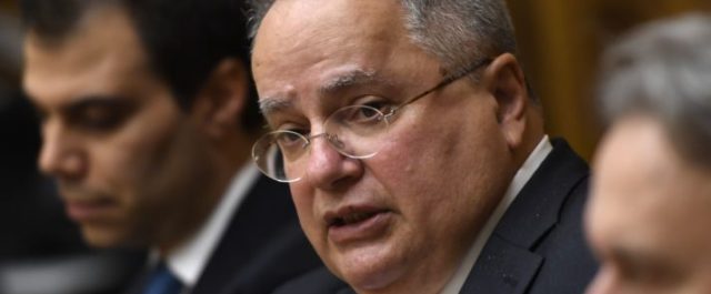 Σχέδιο υπονόμευσης Αθήνας και Λευκωσίας μέσω του Politico με στόχο τον Κοτζιά