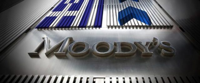 Moody’s: Η καθυστέρηση στην αξιολόγηση θα κλονίσει τις ελληνικές τράπεζες