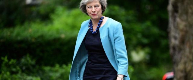 “Εγκαινίασε” το Brexit η Τερέζα Μέϊ: Δεν θέλουμε την αποσύνθεση της ΕΕ