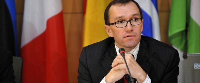 Αποκάλυψη: Ο εκπρόσωπος του ΟΗΕ Άϊντα πίσω από το “στημένο” δημοσίευμα του Politico