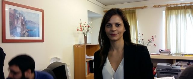 Αχτσιόγλου: Η θέση μας απέχει από αυτή του ΔΝΤ για τις ομαδικές απολύσεις