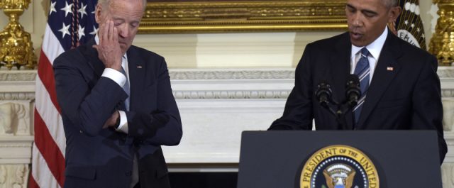 Ο Ομπάμα έκανε τον Μπάϊντεν να κλάψει [εικόνες και βίντεο]