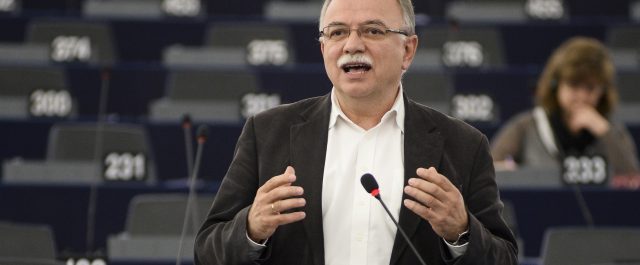 Παπαδημούλης: “Ο Τραμπ επιθυμεί τη διάλυση της Ε.Ε, δεν είναι αξιόπιστος συνομιλητής”
