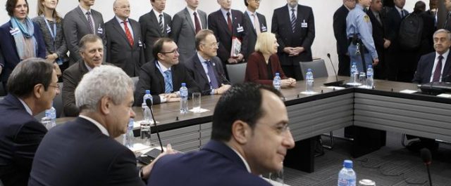 DW: Ελπίδες αλλά και προβλήματα για το Κυπριακό