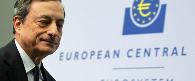 Συνεργασία και όχι απομόνωση ζήτησε ο Ντράγκι για την επίλυση κρίσεων