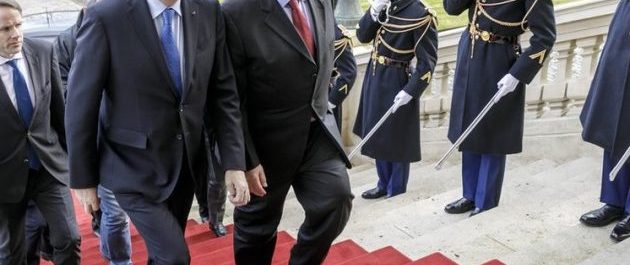 Ερό και Γκάμπριελ κατά των αποφάσεων Τραμπ για τους πρόσφυγες