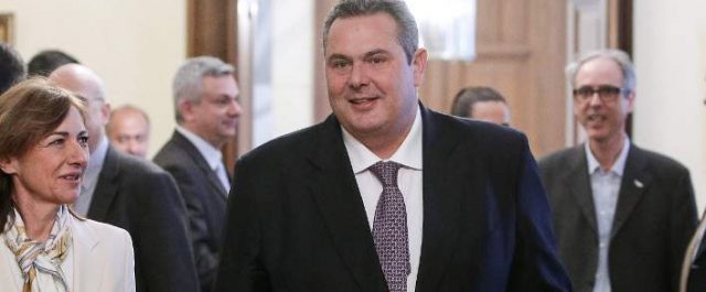 Στο χειρουργείο ο Πάνος Καμμένος για επέμβαση στην ωμοπλάτη