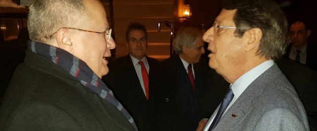 Στήριξη Αναστασιάδη στον Κοτζιά μετά τα “ύποπτα” σενάρια σε Λευκωσία και Αθήνα