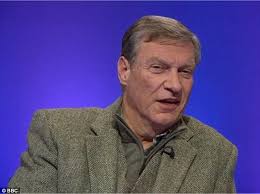 Ted Malloch: Ποιος είναι ο συνεργάτης του Τραμπ που προβλέπει κατάρρευση του ευρώ