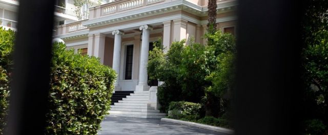 Κυβέρνηση: Ο Μητσοτάκης πάσχει από εξουσιαστικό σύνδρομο στέρησης