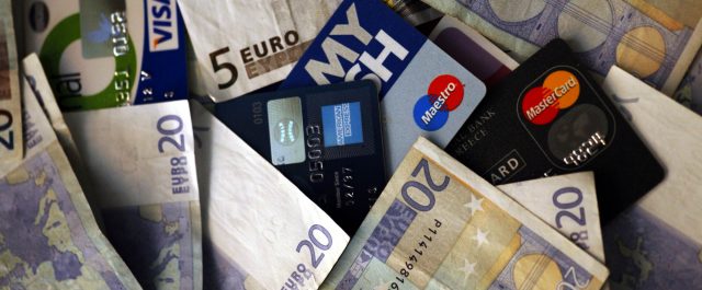 Και οι λογαριασμοί των ΔΕΚΟ στο “κτίσιμο” του αφορολόγητου