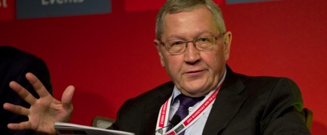 Χάος με τους Θεσμούς: Ο ESM απαντά στο ΔΝΤ ότι το ελληνικό χρέος είναι βιώσιμο εάν…