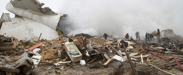 Αεροπλάνο της Turkish Airlines έπεσε σε χωριό του Κιργιστάν- 32 νεκροί