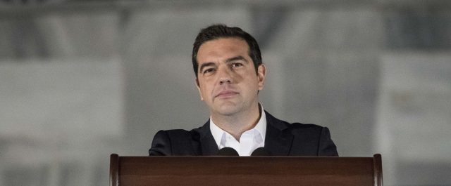 Τσίπρας στον Economist: Τέθηκαν οι βάσεις για μεταστροφή από ένα κρατικοδίαιτο μοντέλο στην εξωστρεφή παραγωγή