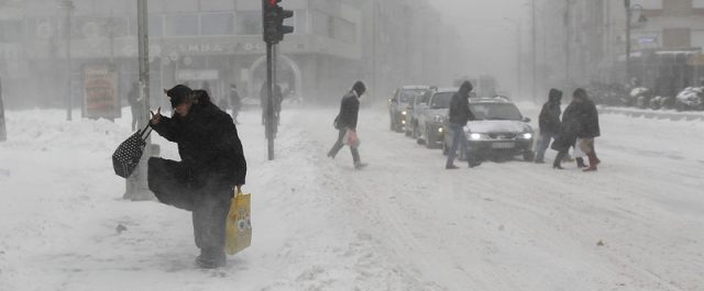 Η Ρουμανία έκλεισε πυρηνικό αντιδραστήρα λόγω…χιονιά- Σφοδρή κακοκαιρία στα Βαλκάνια