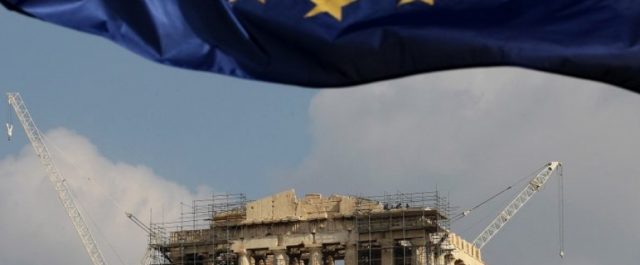 Handelsblatt: Δύσκολο το ελληνικό καλοκαίρι εάν δεν υπάρξει συμφωνία