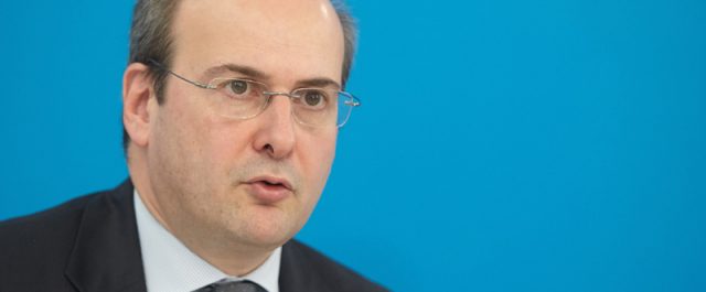 Χατζηδάκης: Ο Μητσοτάκης στο Βερολίνο θα ζητήσει να βάλουν οι δανειστές νερό στο κρασί τους