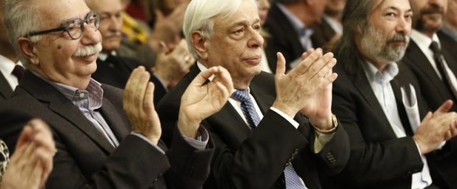 ΠτΔ σε παιδιά πρόσφυγες: Θα μείνετε εδώ όσο χρειαστεί, ώσπου να τελειώσει ο εφιάλτης του πολέμου