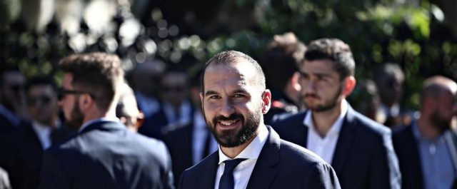 Κυβέρνηση: Ο κ. Μητσοτάκης συμφωνεί με τις προβλέψεις της Κομισιόν ή ταυτίζεται με το ΔΝΤ;