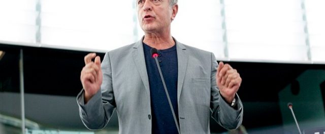 Κούλογλου: Ο Σόϊμπλε θέλει να ρίξει την κυβέρνηση και να φέρει τον Μητσοτάκη