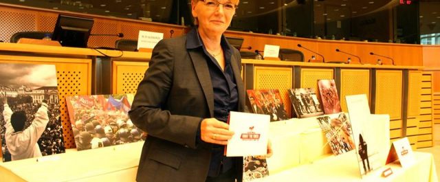 Το Die Linke “αδειάζει” την κοινοβουλευτική εκπρόσωπο για τα περί Grexit