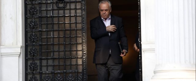 Δραγασάκης: Η αξιολόγηση έπρεπε και μπορούσε να είχε κλείσει