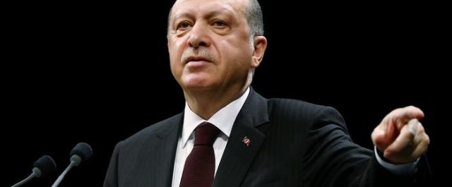 DW: Δεν θα είναι περίπατος για τον Ερντογάν το δημοψήφισμα