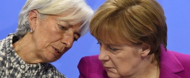 Handelsblatt: Όλα θα κριθούν στη συνάντηση Μέρκελ με Λαγκάρντ;