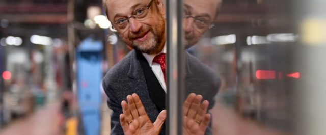 “Βρώμικος πόλεμος” Σόϊμπλε κατά Σουλτς λόγω δημοσκοπήσεων: Τον παρομοίασε με τον Τραμπ!