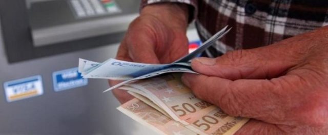 Χωρίς σύνταξη και περίθαλψη κινδυνεύουν να μείνουν 75.000 ασφαλισμένοι του ΟΑΕΕ που έχουν υπαχθεί στον νόμο Κατσέλη