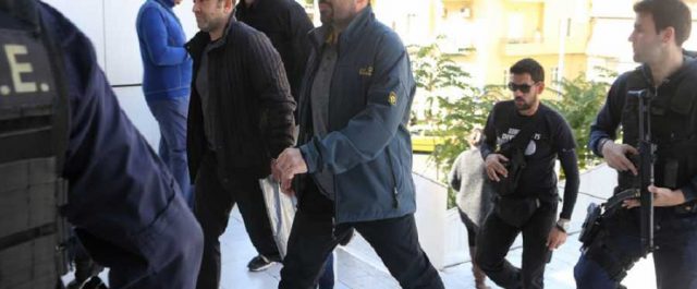 Απαγωγή των “8” ετοίμαζε η Άγκυρα