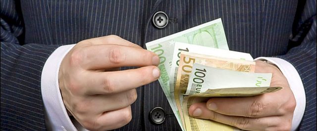 Eurostat: Οι κατώτατοι μισθοί στην Ευρώπη- Η Ελλάδα σε “βαλκανική τροχιά”…