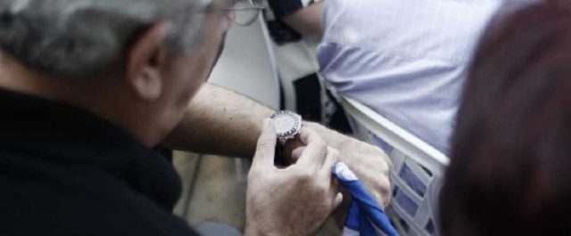 Αρχίζει το απόγευμα η καταβολή του ΚΕΑ (α’ φάση)