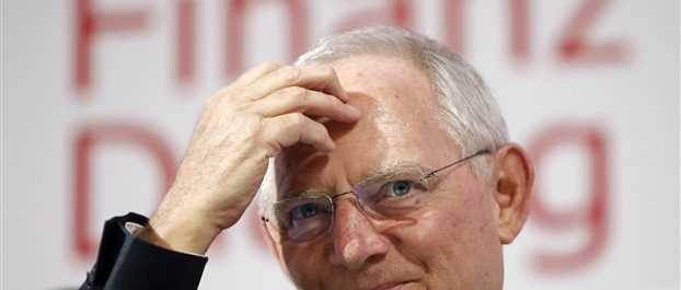 “Αυτο-παγιδεύεται” ο Σόϊμπλε στην εμμονή του για το ΔΝΤ;